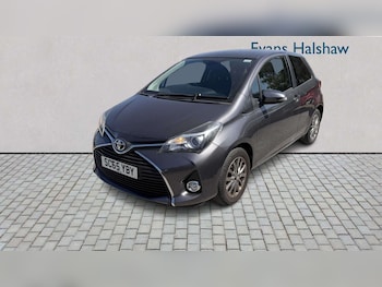 Used Toyota Yaris 2016 for sale - 79270819: Photo