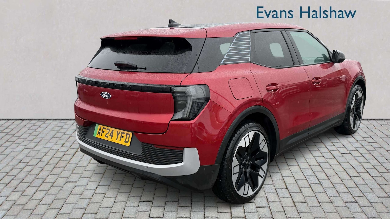 Used Ford Explorer 2024 for sale - 77856572: Photo 3