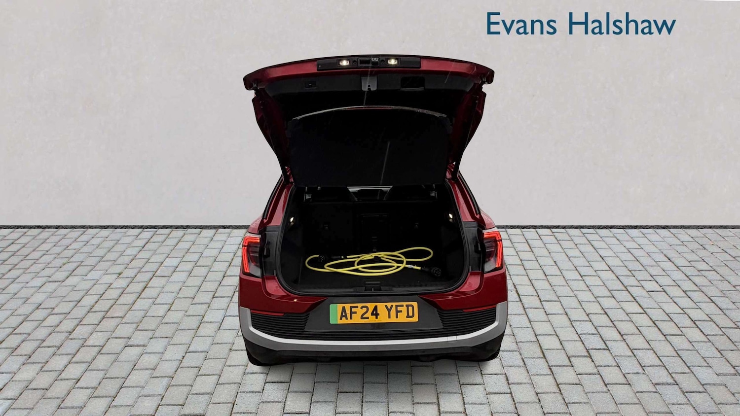 Used Ford Explorer 2024 for sale - 77856572: Photo 5