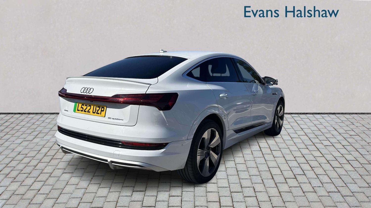 Used Audi e-tron 2022 for sale - 78161636: Photo 2