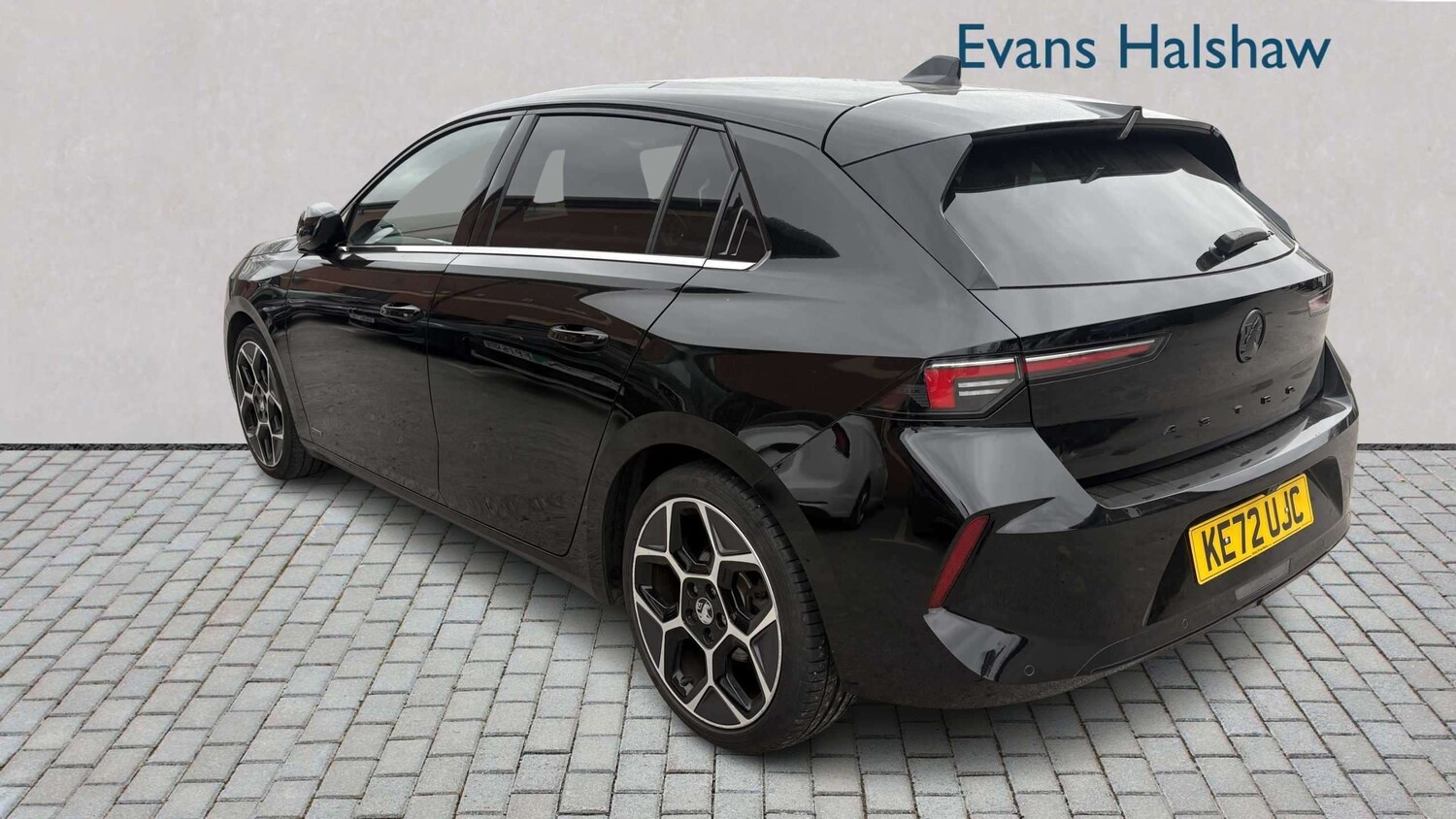 Used Vauxhall Astra 2023 for sale - 78010265: Photo 2