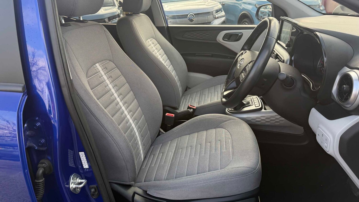 Used Hyundai i10 for sale - 77861631: Photo 15