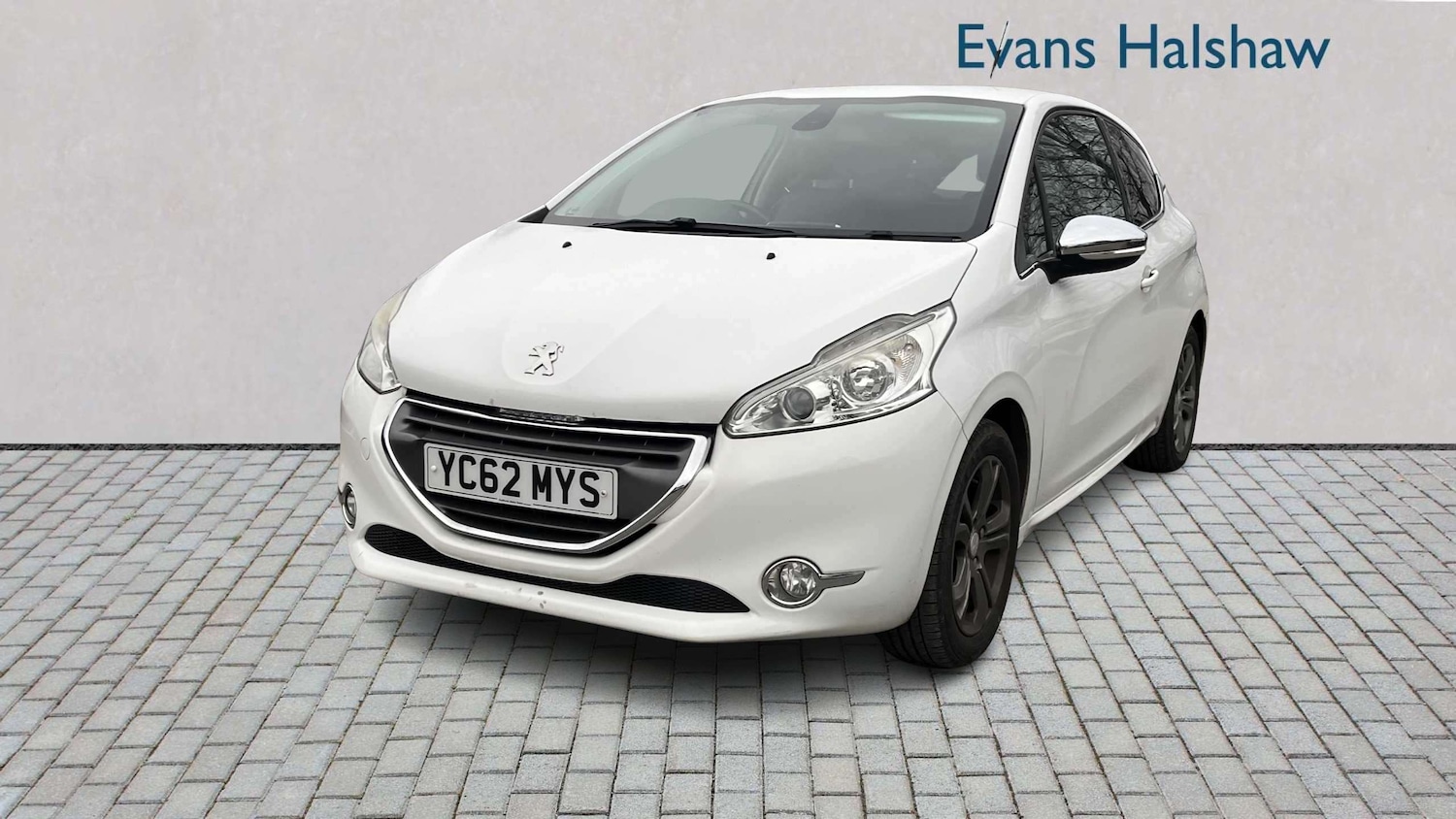 Used Peugeot 208 2012 for sale - 78023972: Photo 2