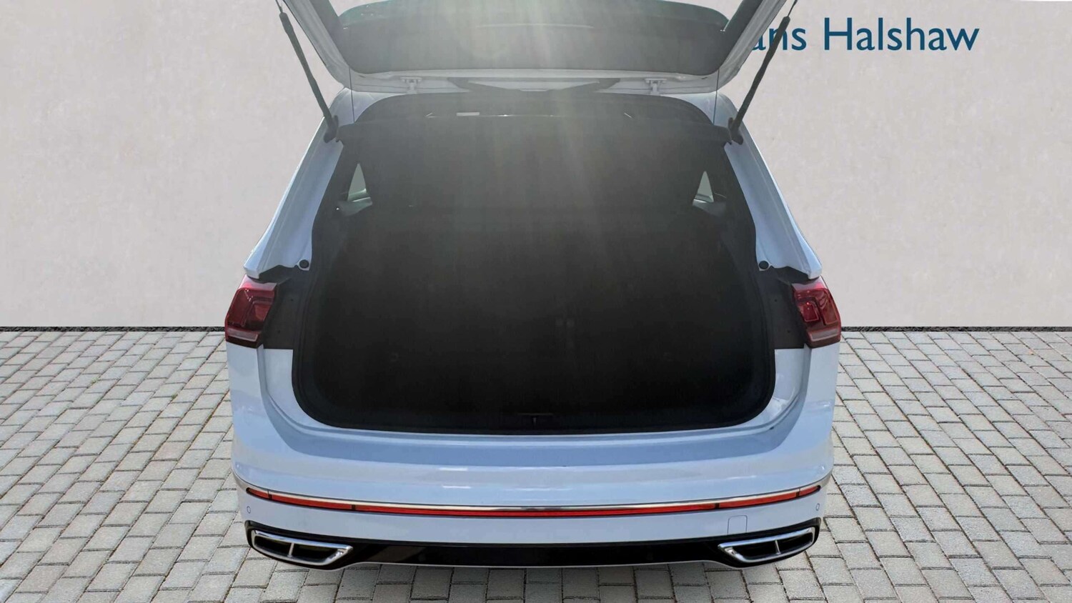 Used Volkswagen Tiguan 2022 for sale - 77857629: Photo 11