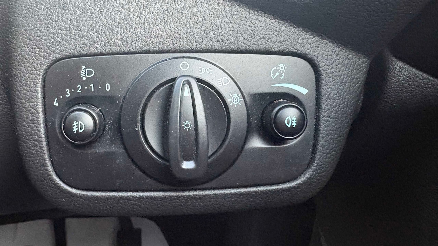 Used Ford Kuga 2018 for sale - 77894451: Photo 26