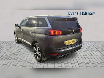 Used Peugeot 5008 2023 for sale - 77862043: Photo