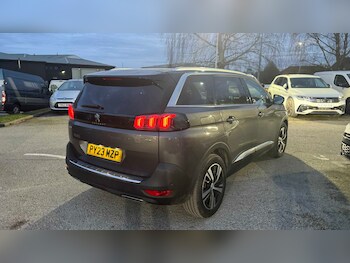 Used Peugeot 5008 2023 for sale - 77862043: Photo