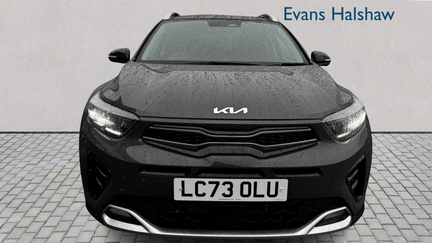 Used Kia Stonic for sale - 77859859: Photo 2