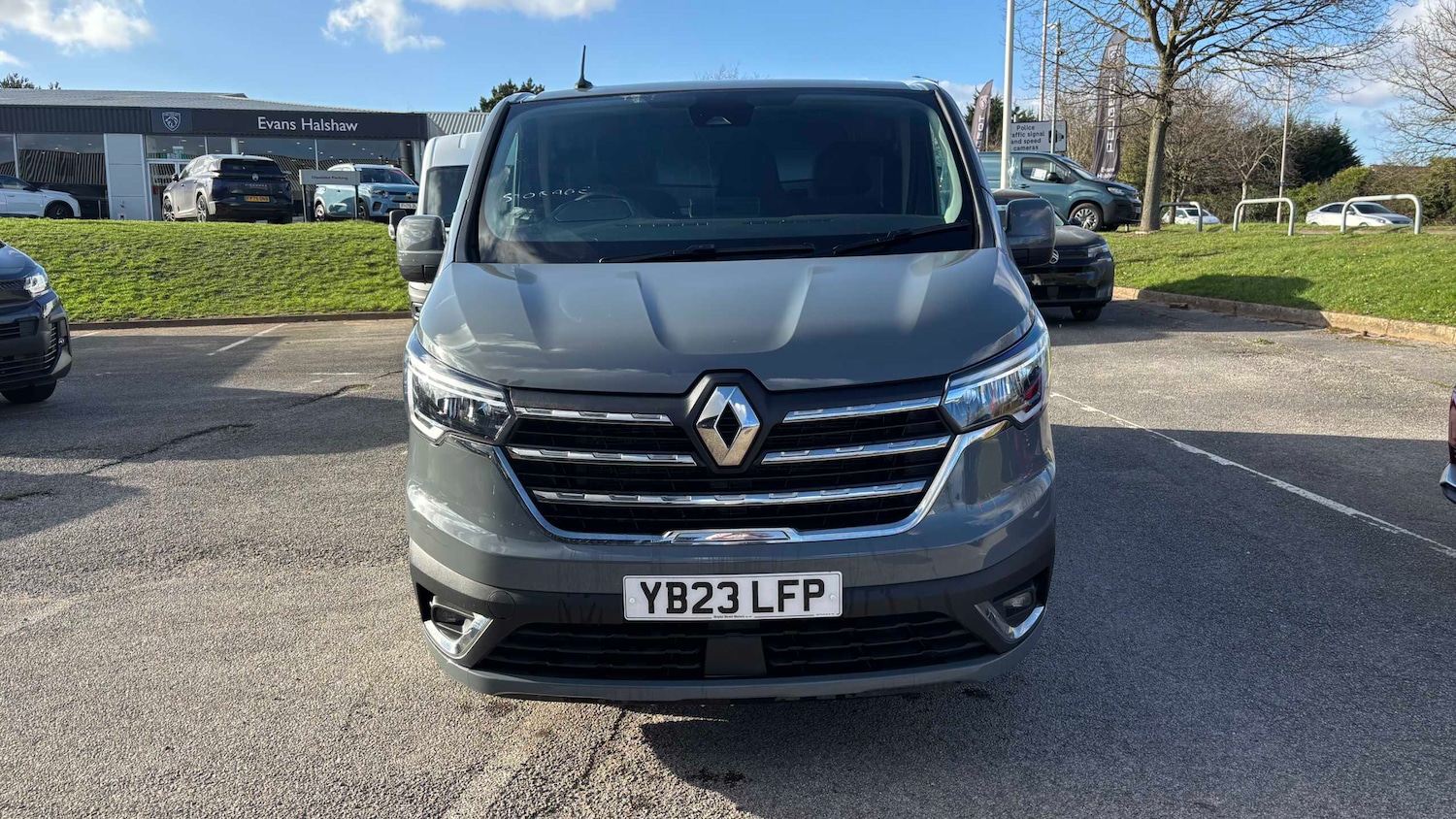Used Renault Trafic 2023 for sale - 77858938: Photo 2