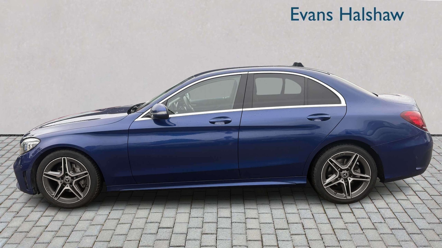 Used Mercedes-Benz C Class 2019 for sale - 78051930: Photo 4