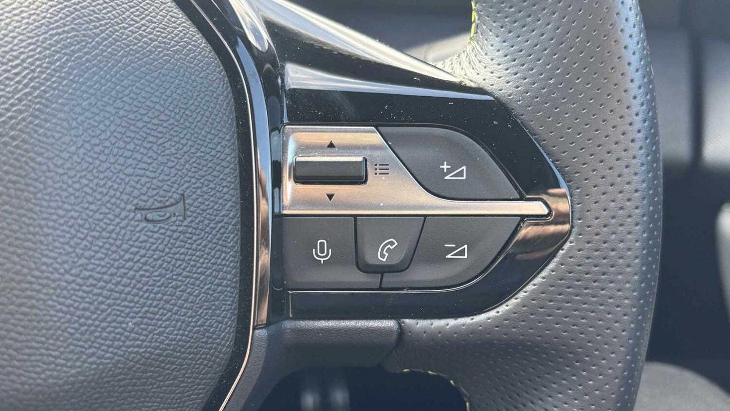 Used Peugeot 308 for sale - 77860105: Photo 16