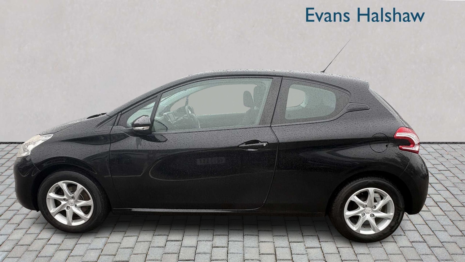 Used Peugeot 208 2015 for sale - 78063825: Photo 3