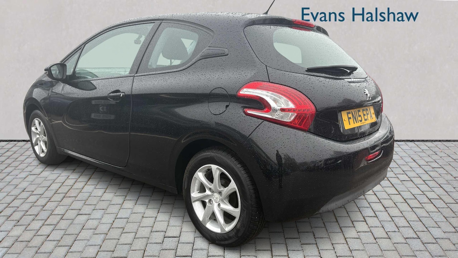 Used Peugeot 208 2015 for sale - 78063825: Photo 4