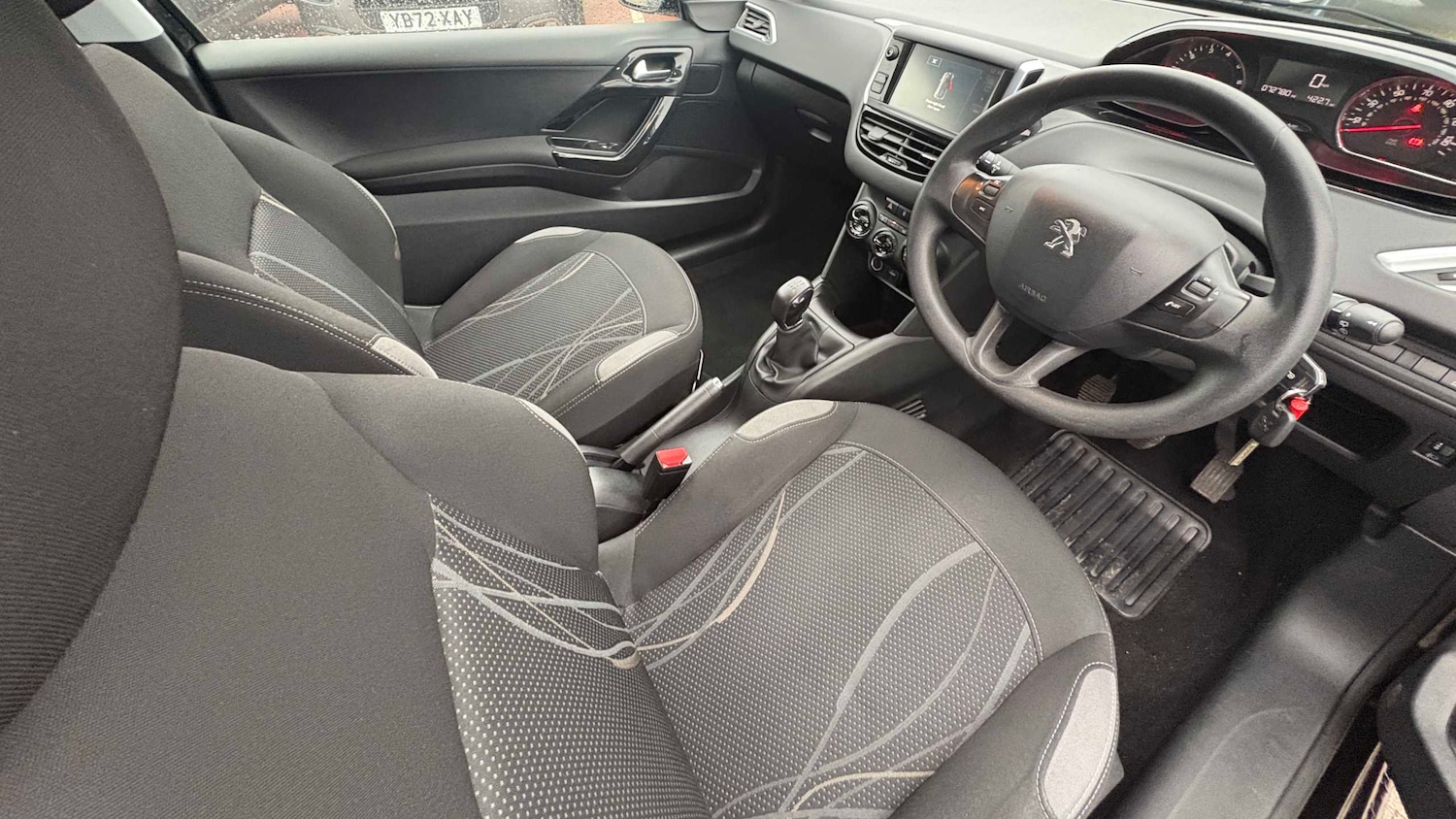 Used Peugeot 208 2015 for sale - 78063825: Photo 5