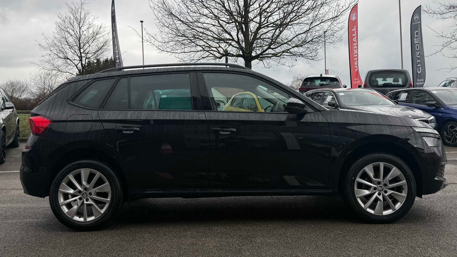 Used Skoda Kamiq 2023 for sale - 77856621: Photo 2