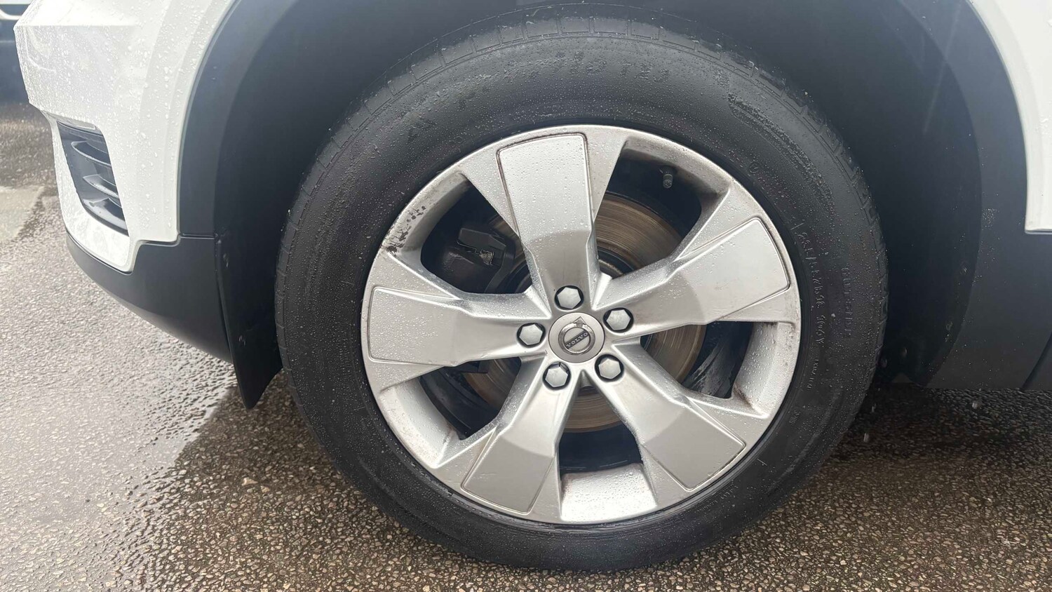 Used Volvo XC40 for sale - 77862304: Photo 10