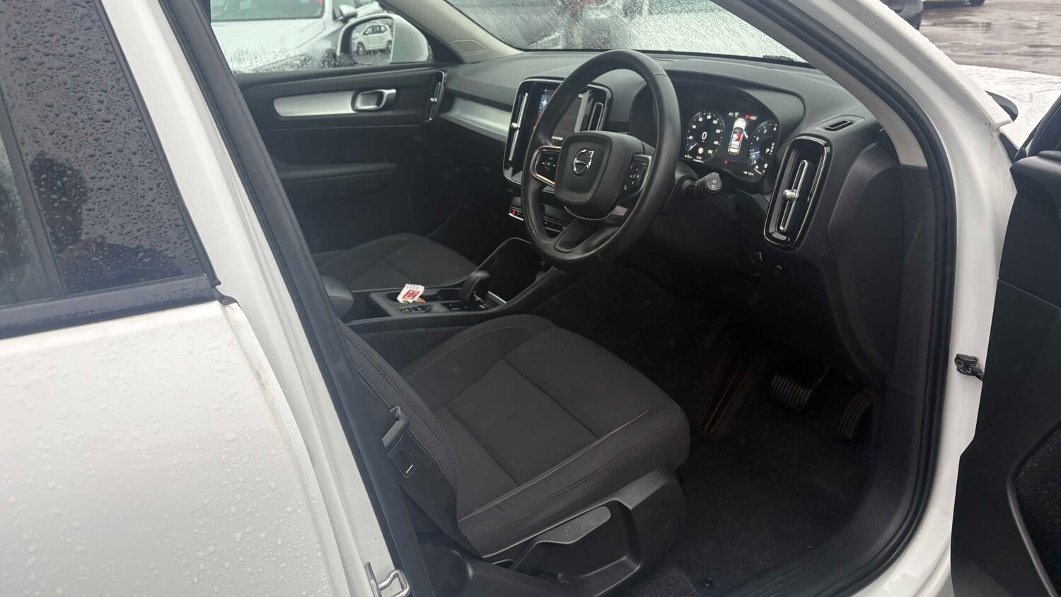 Used Volvo XC40 for sale - 77862304: Photo 12