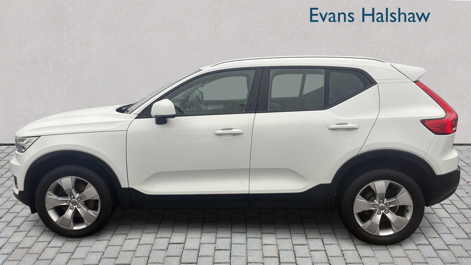 Used Volvo XC40 for sale - 77862304: Photo 6