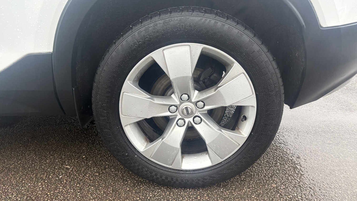 Used Volvo XC40 for sale - 77862304: Photo 9