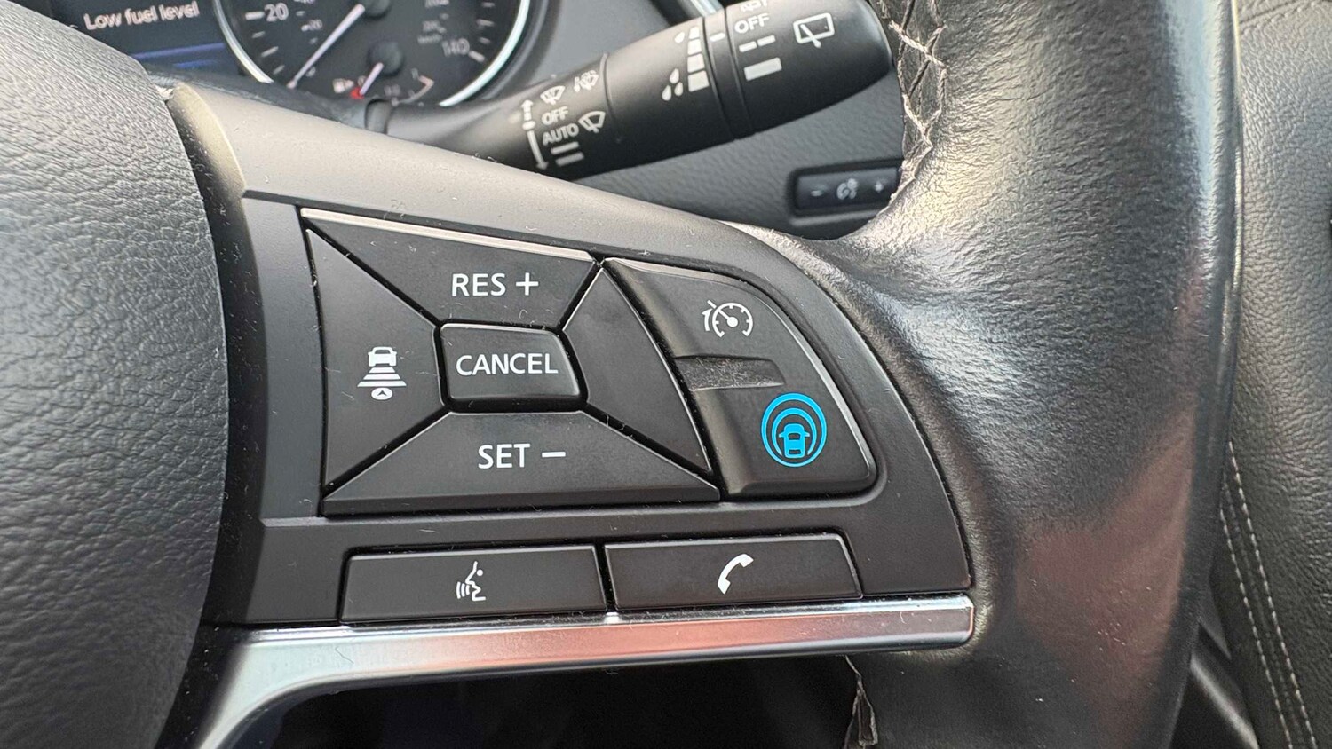 Used Nissan Qashqai for sale - 77861347: Photo 18