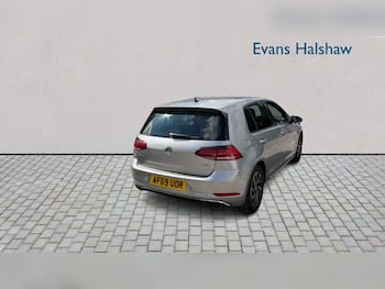 Used Volkswagen Golf 2019 for sale - 79579621: Photo