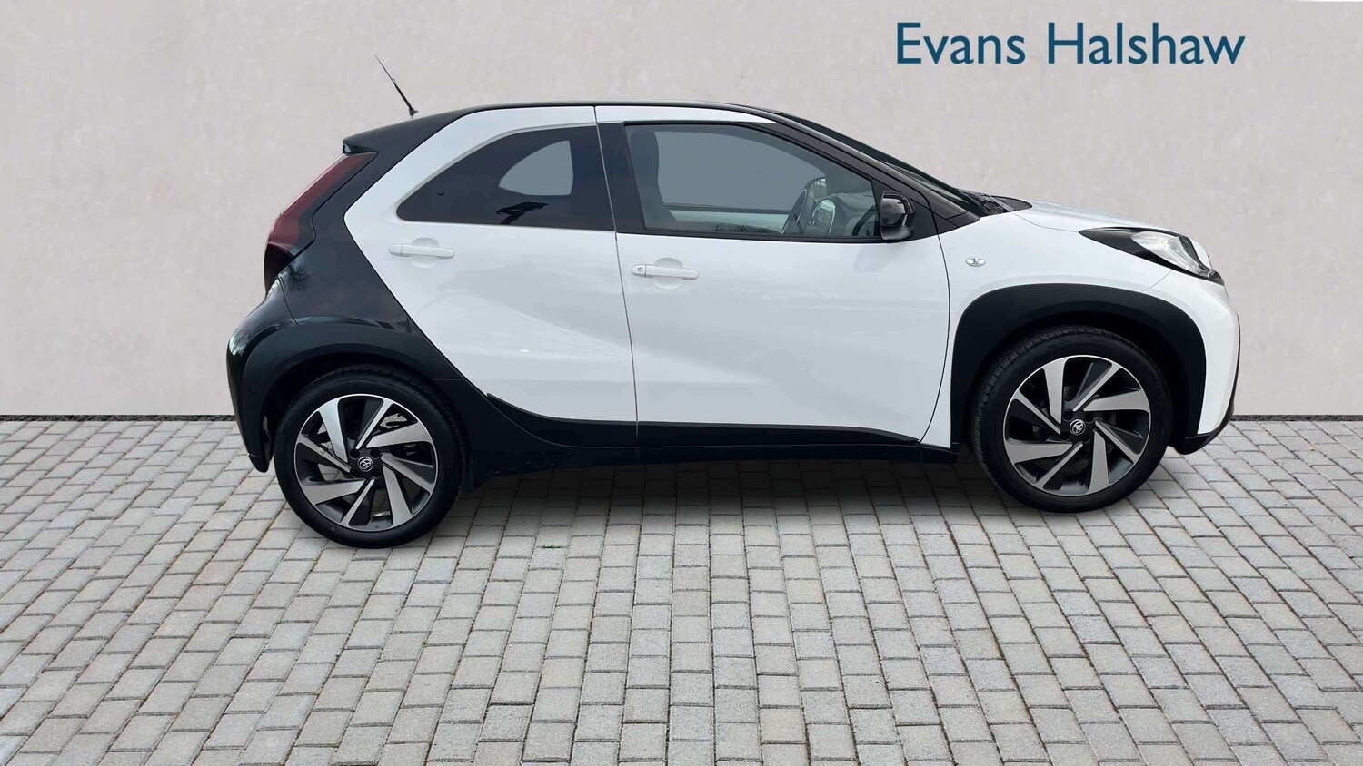 Used Toyota Aygo X for sale - 77862345: Photo 9