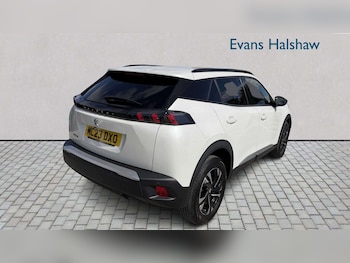 Used Peugeot 2008 2023 for sale - 79339836: Photo