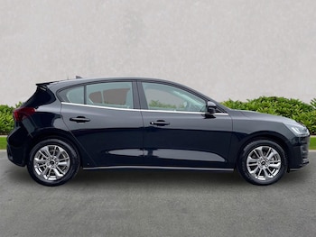 Used Ford Focus 2023 for sale - 76264416: Photo 3