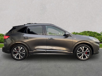 Used Ford Kuga 2021 for sale - 76536620: Photo