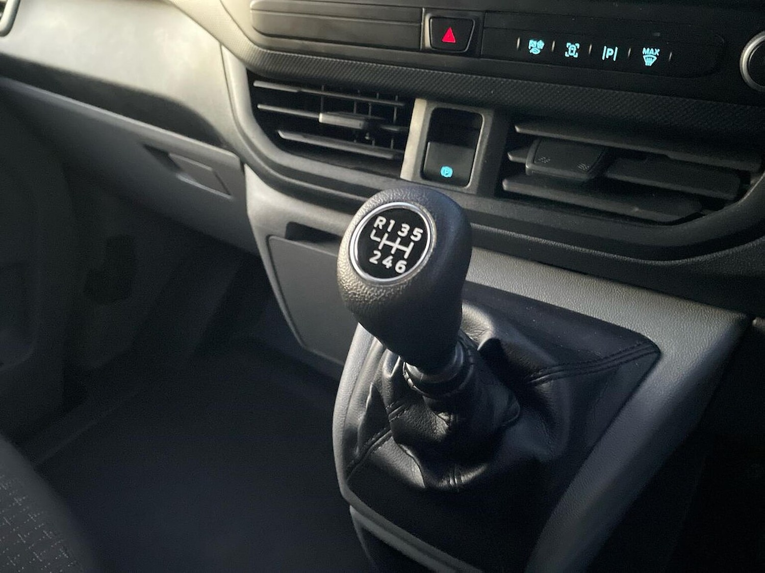 Used Ford Transit Custom 2024 for sale - 76785150: Photo 13