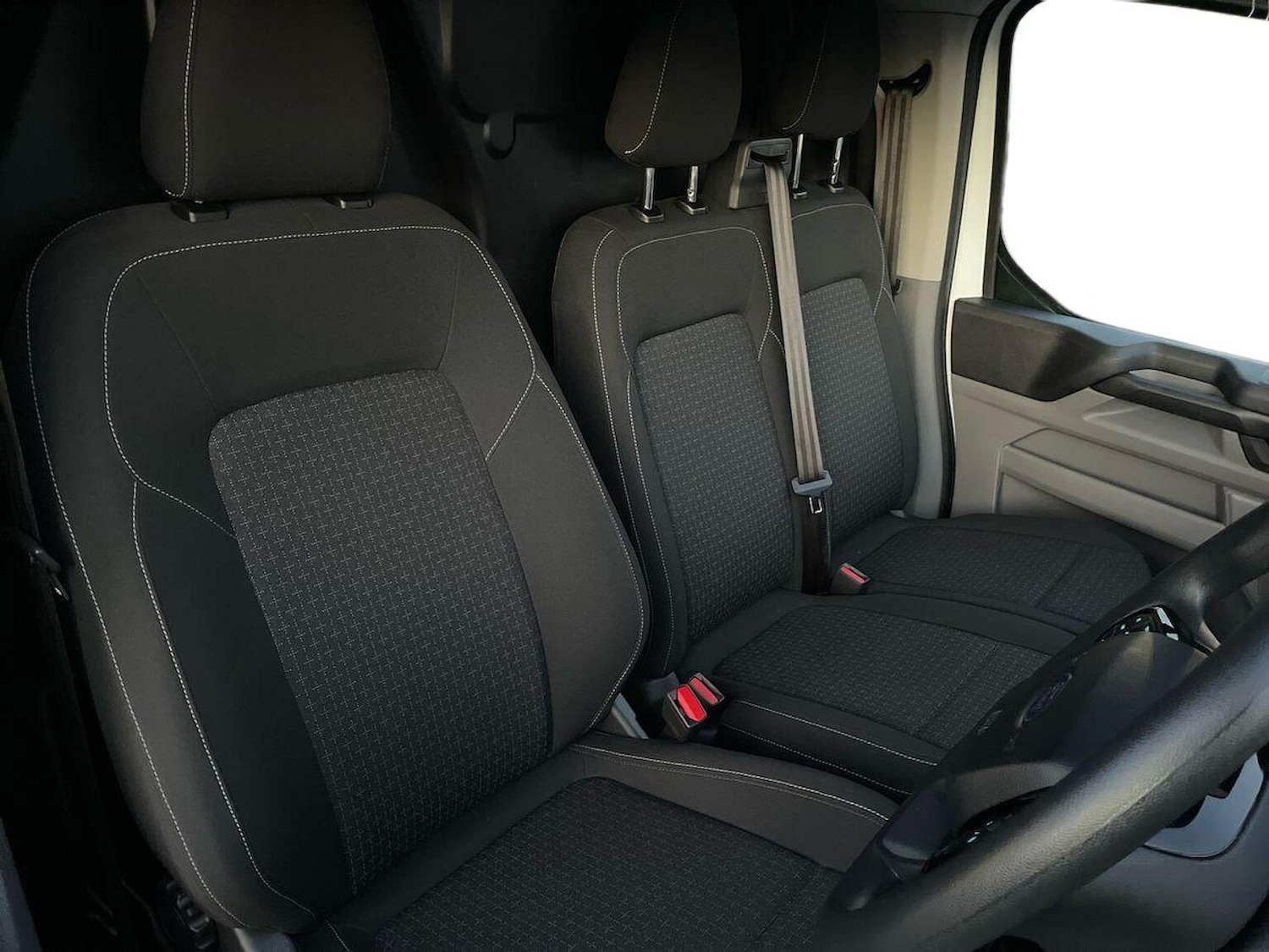 Used Ford Transit Custom 2024 for sale - 76785150: Photo 8