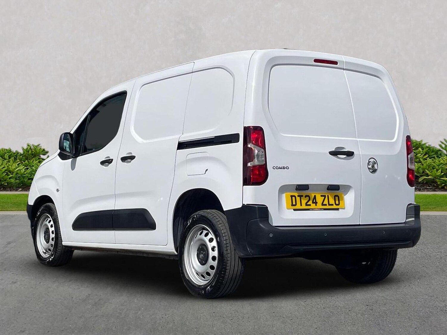 Used Vauxhall Combo 2024 for sale - 77069967: Photo 2
