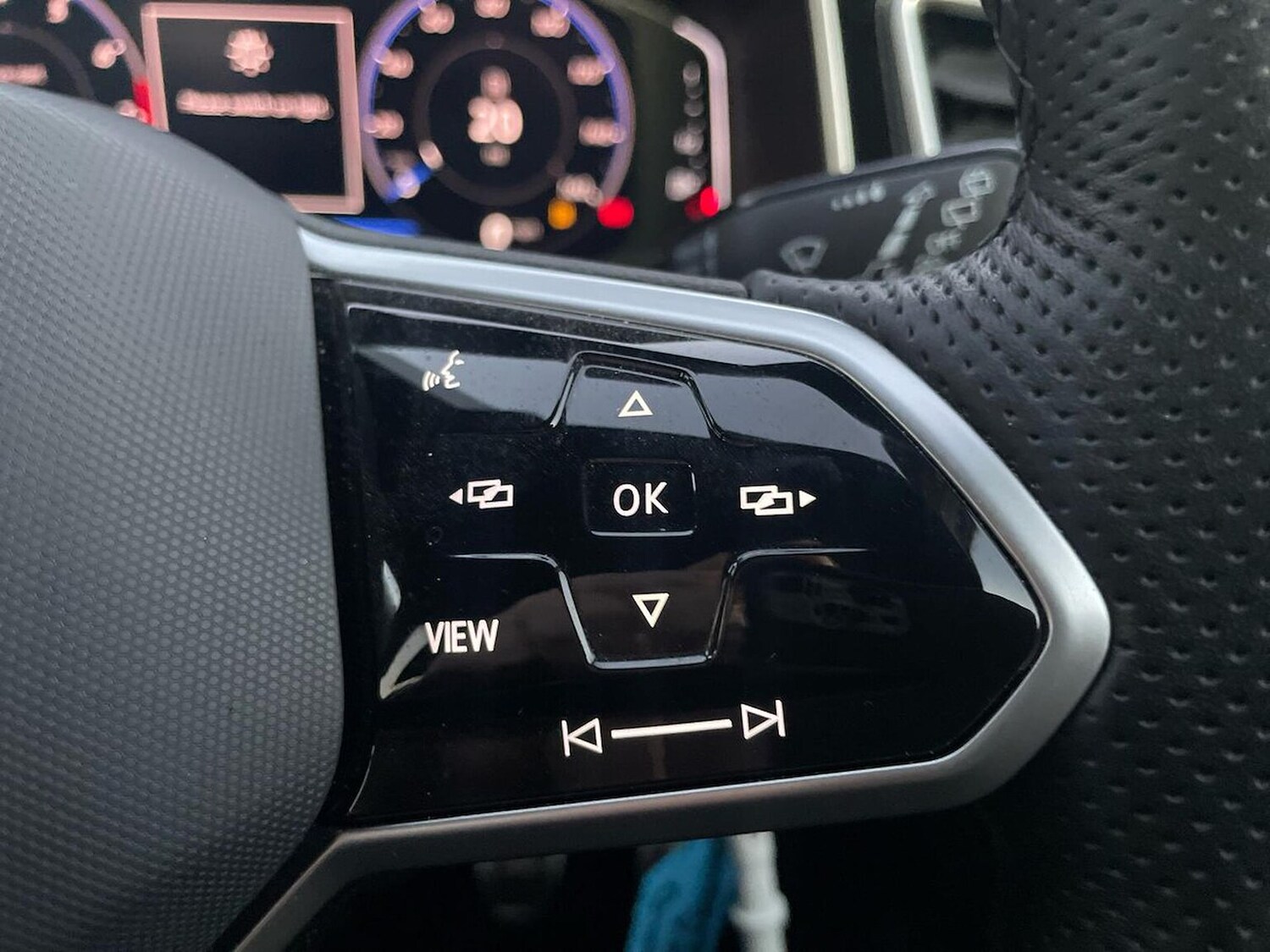 Used Volkswagen T-Roc 2022 for sale - 77008302: Photo 29