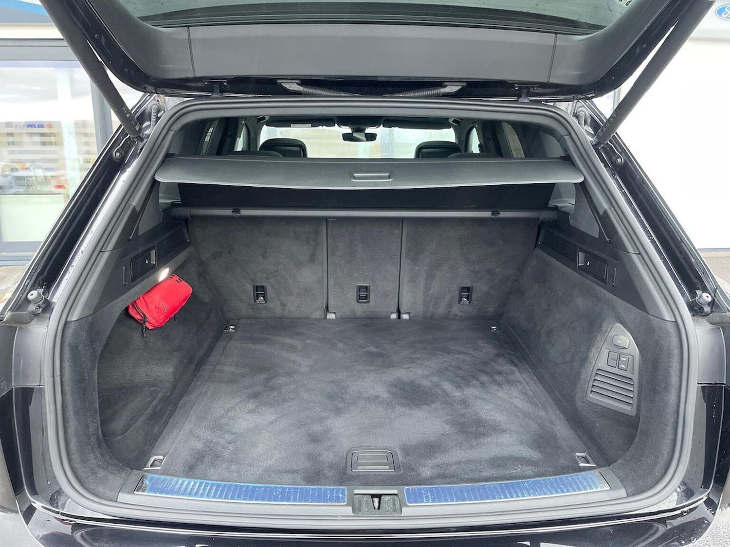 Used Volkswagen Touareg 2021 for sale - 77896227: Photo 17