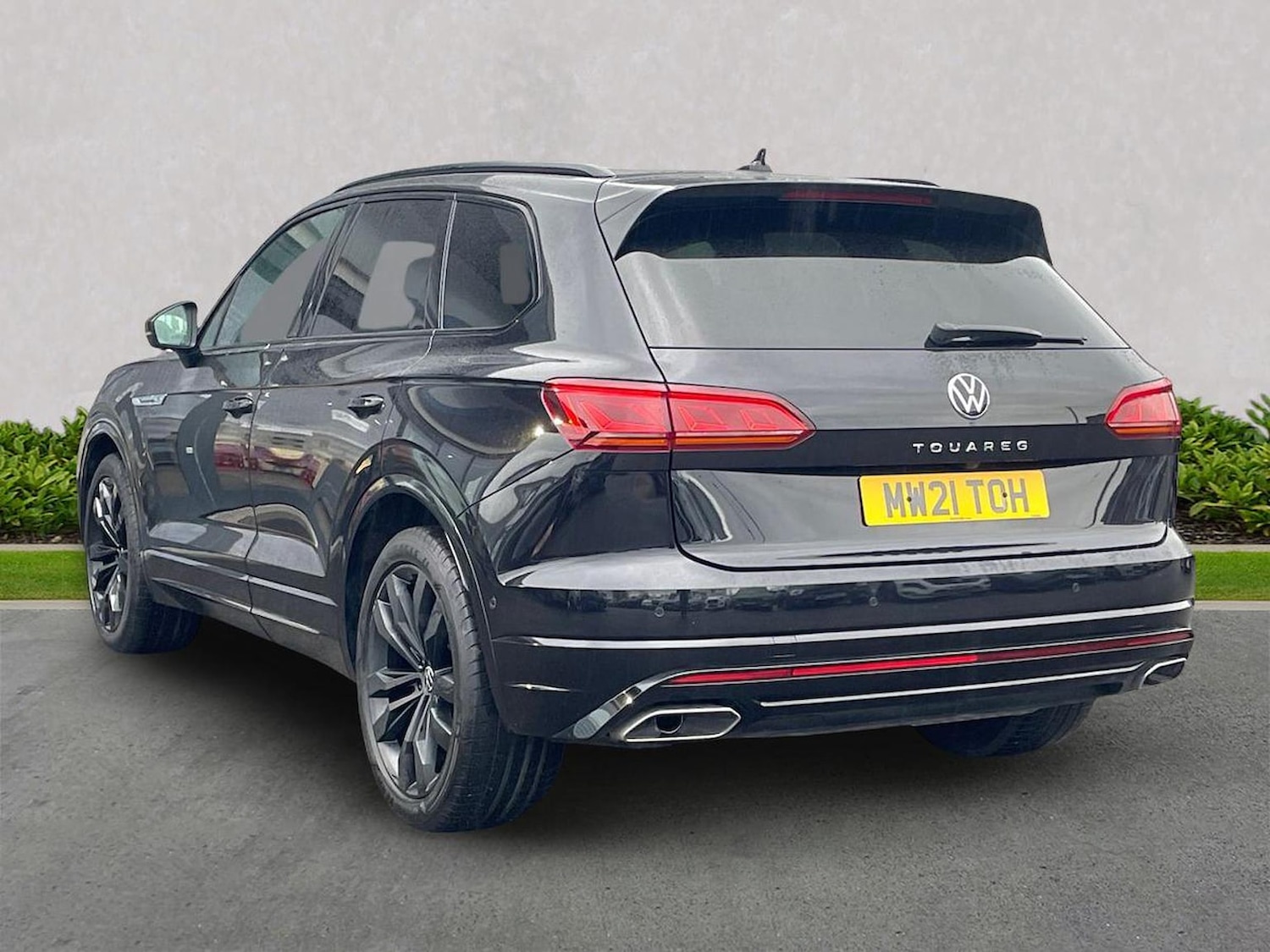 Used Volkswagen Touareg 2021 for sale - 77896227: Photo 2