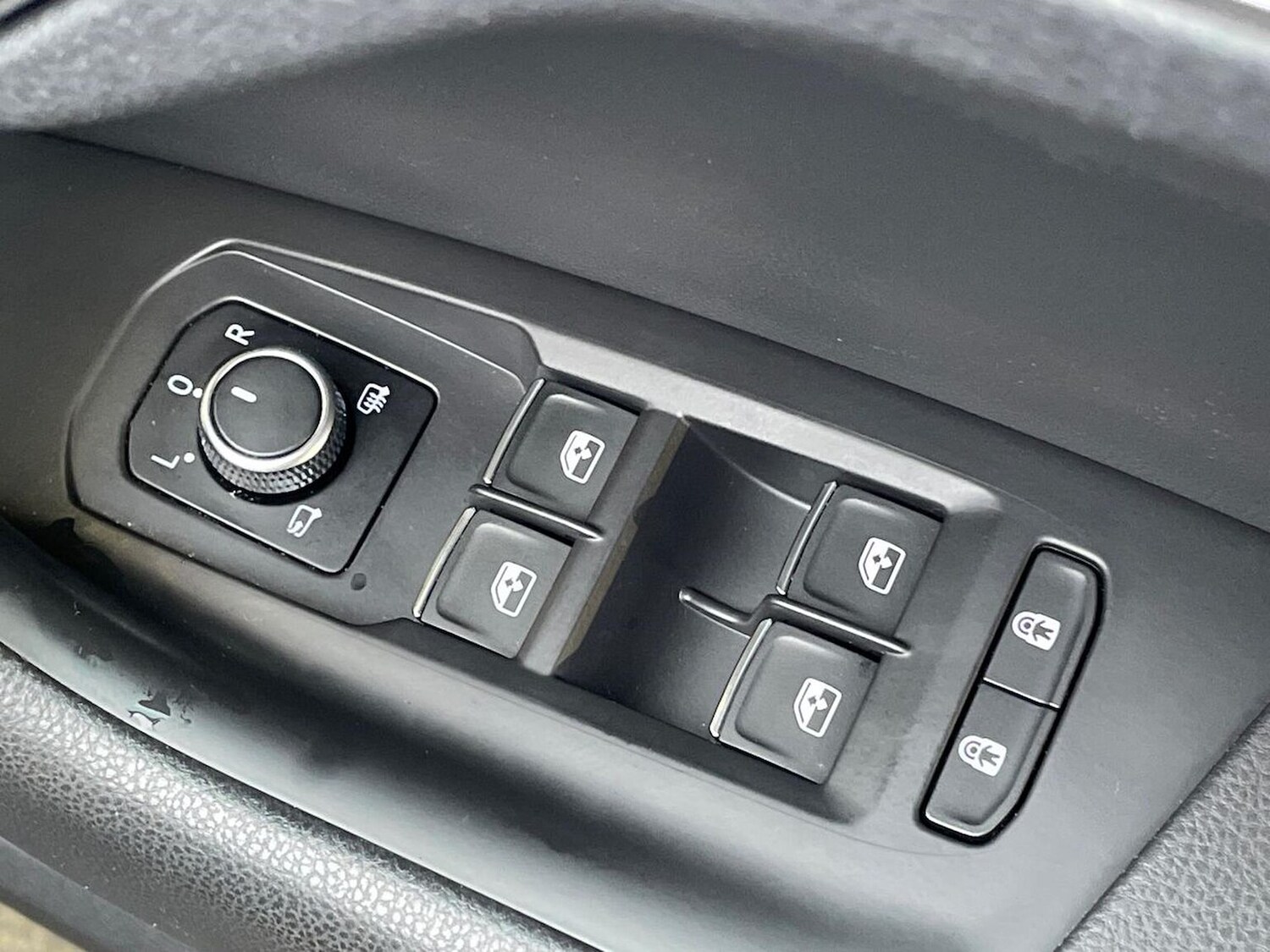 Used Volkswagen Touareg 2021 for sale - 77896227: Photo 21