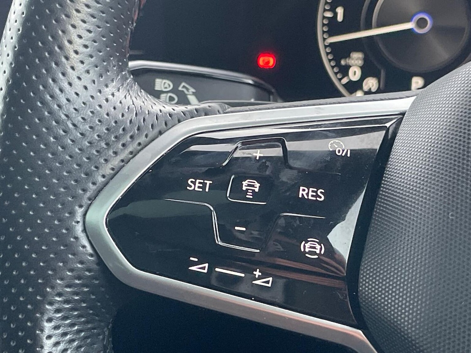 Used Volkswagen Touareg 2021 for sale - 77896227: Photo 26