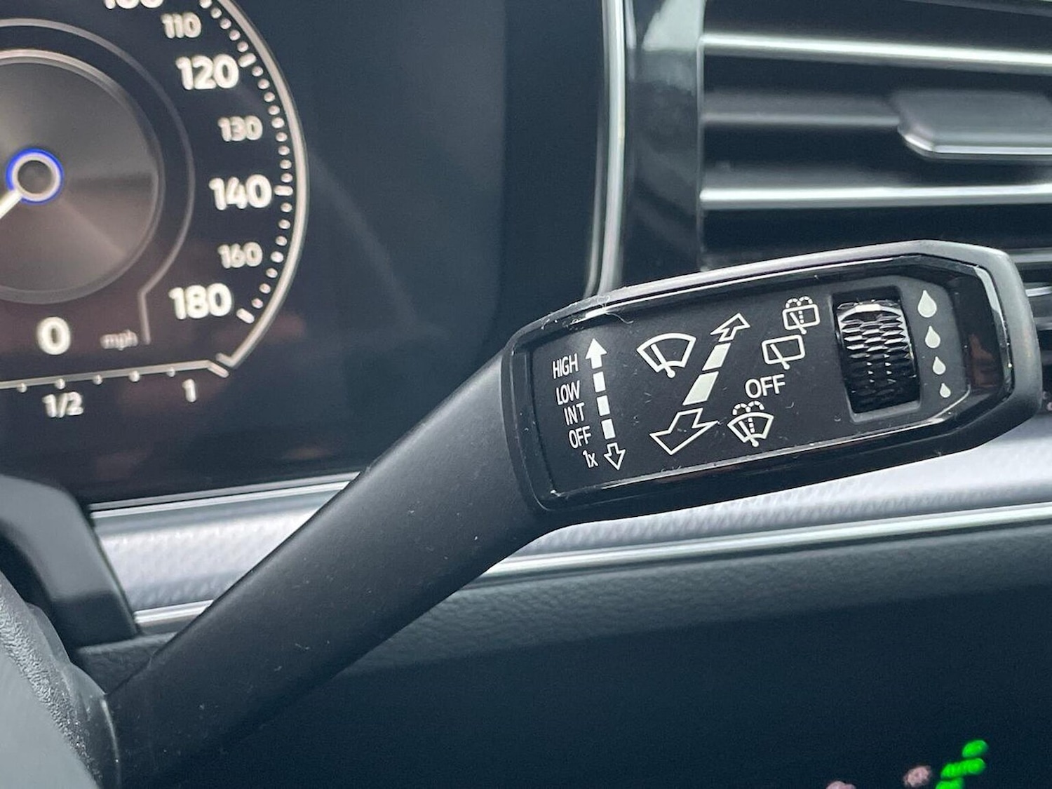 Used Volkswagen Touareg 2021 for sale - 77896227: Photo 29