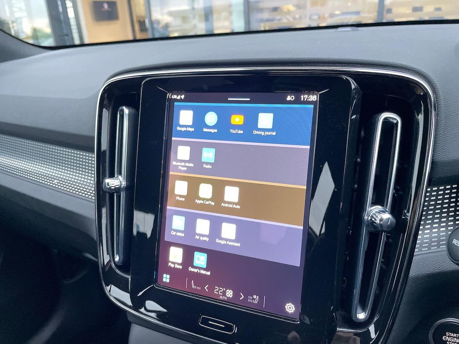 Used Volvo XC40 2024 for sale - 76570964: Photo 11