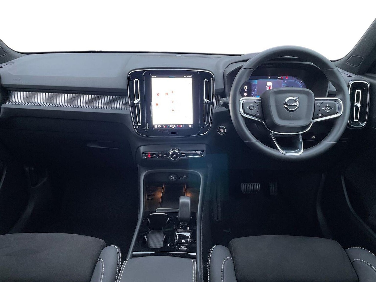 Used Volvo XC40 2024 for sale - 76570964: Photo 8