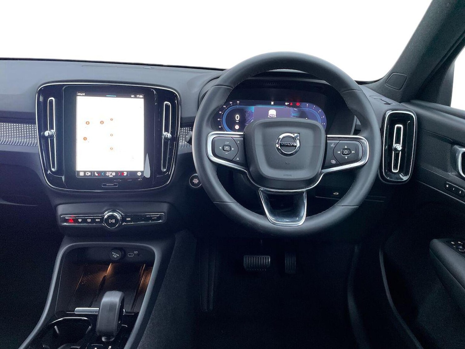 Used Volvo XC40 2024 for sale - 76570964: Photo 9