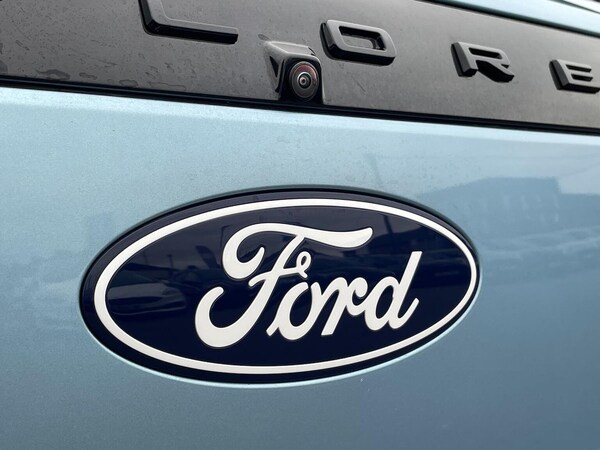 Used Ford Explorer 2024 for sale - 76281245: Photo 31