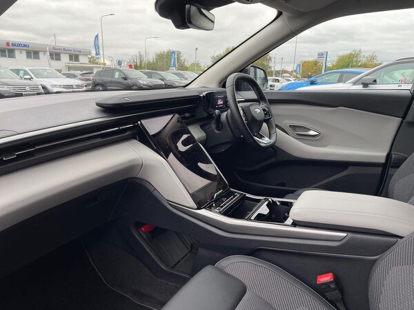 Used Ford Explorer 2024 for sale - 76281245: Photo 7