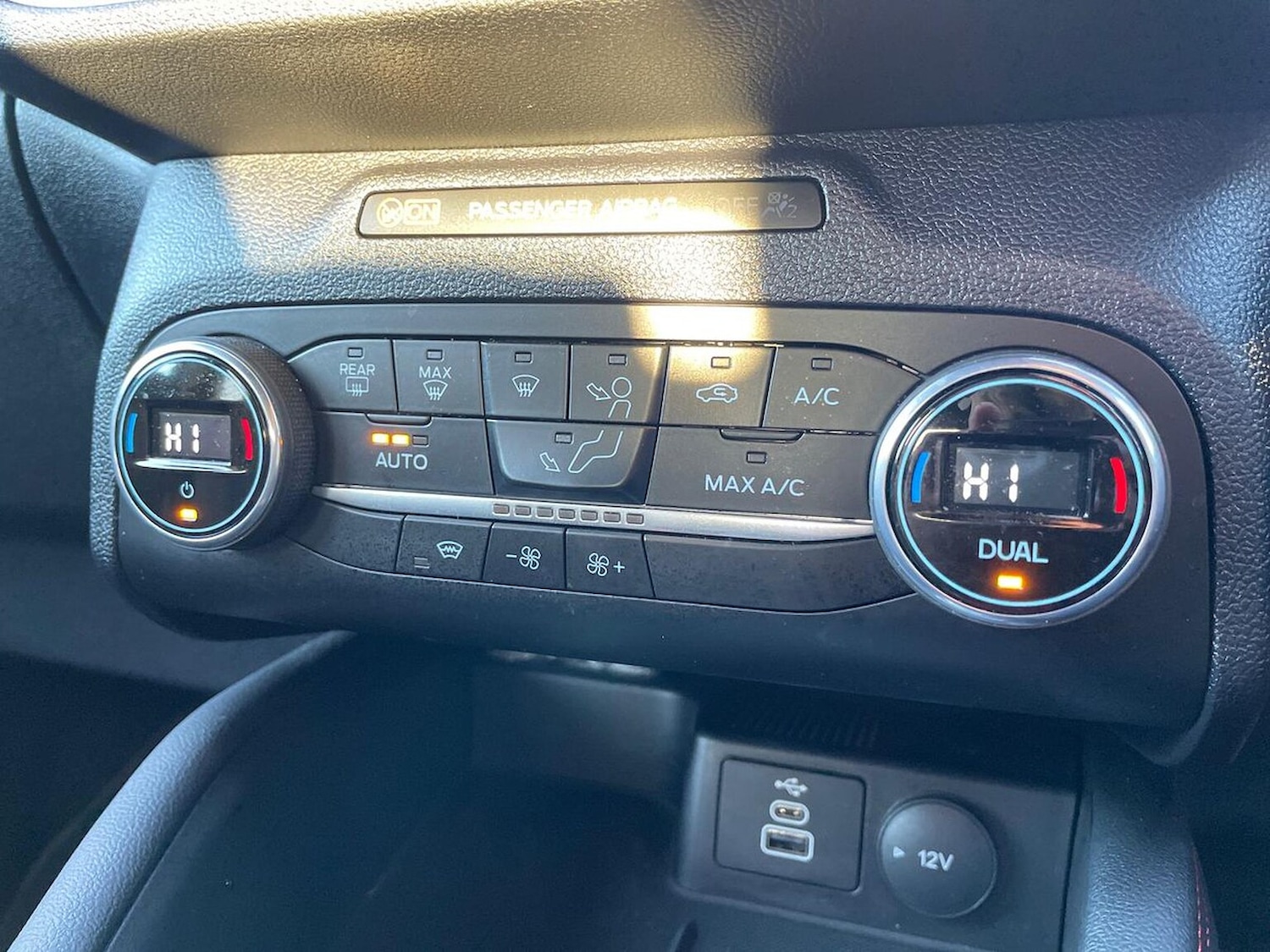 Used Ford Kuga 2022 for sale - 76638852: Photo 12