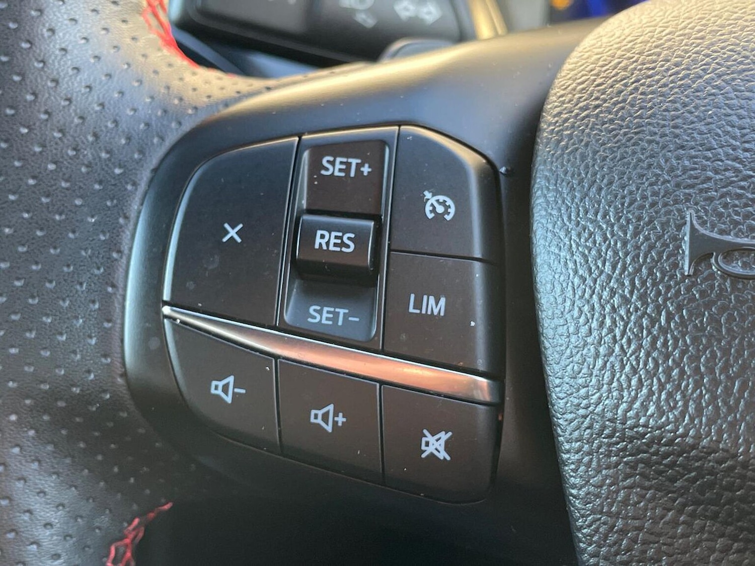 Used Ford Kuga 2022 for sale - 76638852: Photo 26