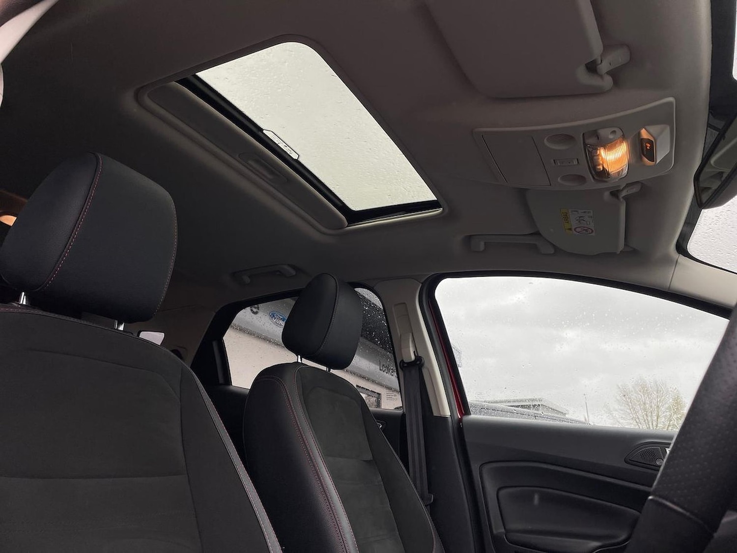 Used Ford Ecosport 2018 for sale - 76663791: Photo 32