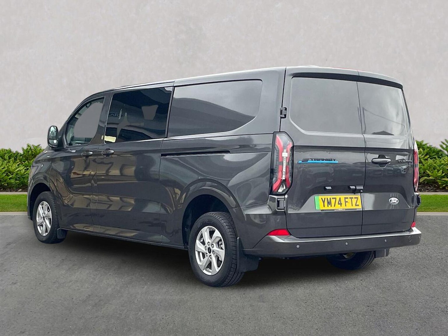 Used Ford Transit Custom 2024 for sale - 76963460: Photo 2