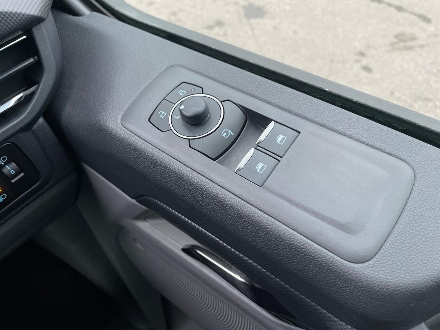 Used Ford Transit Custom 2024 for sale - 76963460: Photo 21