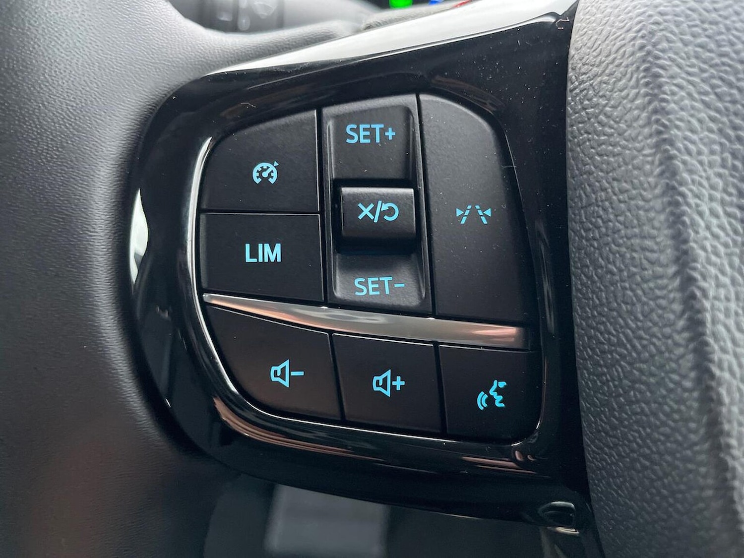 Used Ford Transit Custom 2024 for sale - 76963460: Photo 26