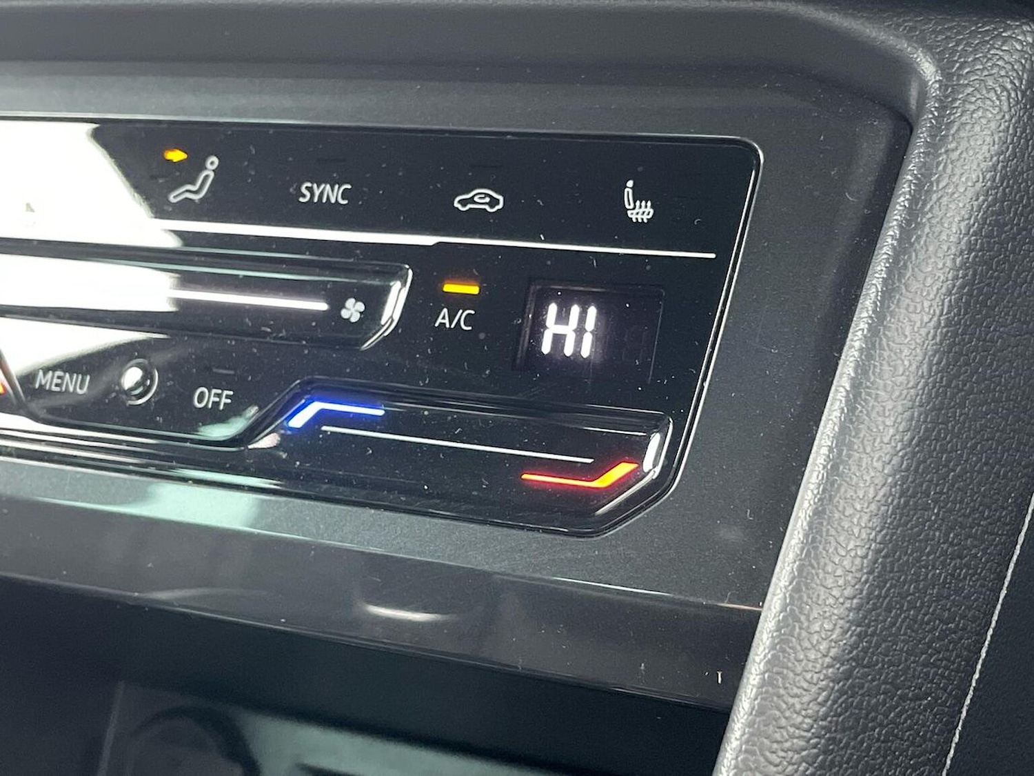 Used Volkswagen Tiguan 2022 for sale - 77872106: Photo 12